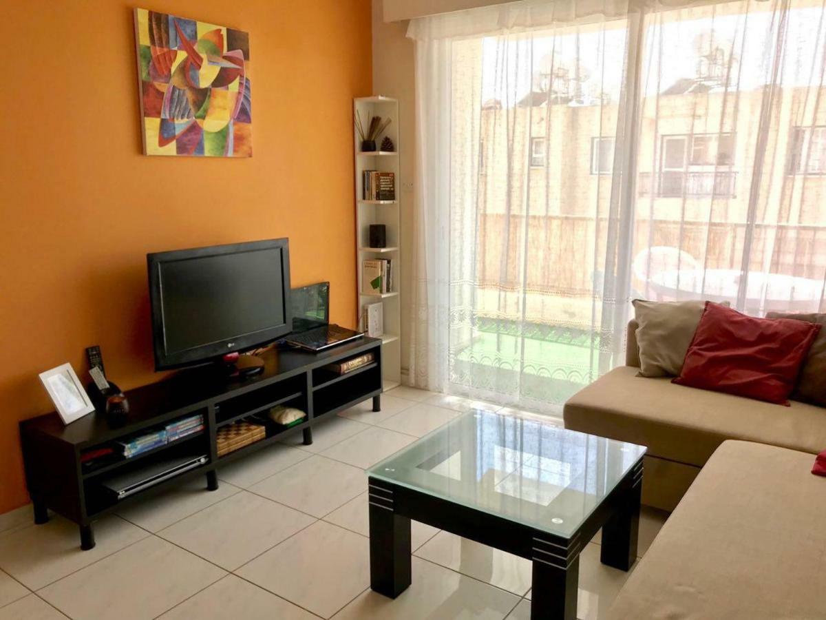 Beautiful Apartment Near The Sea Pafos Exterior foto